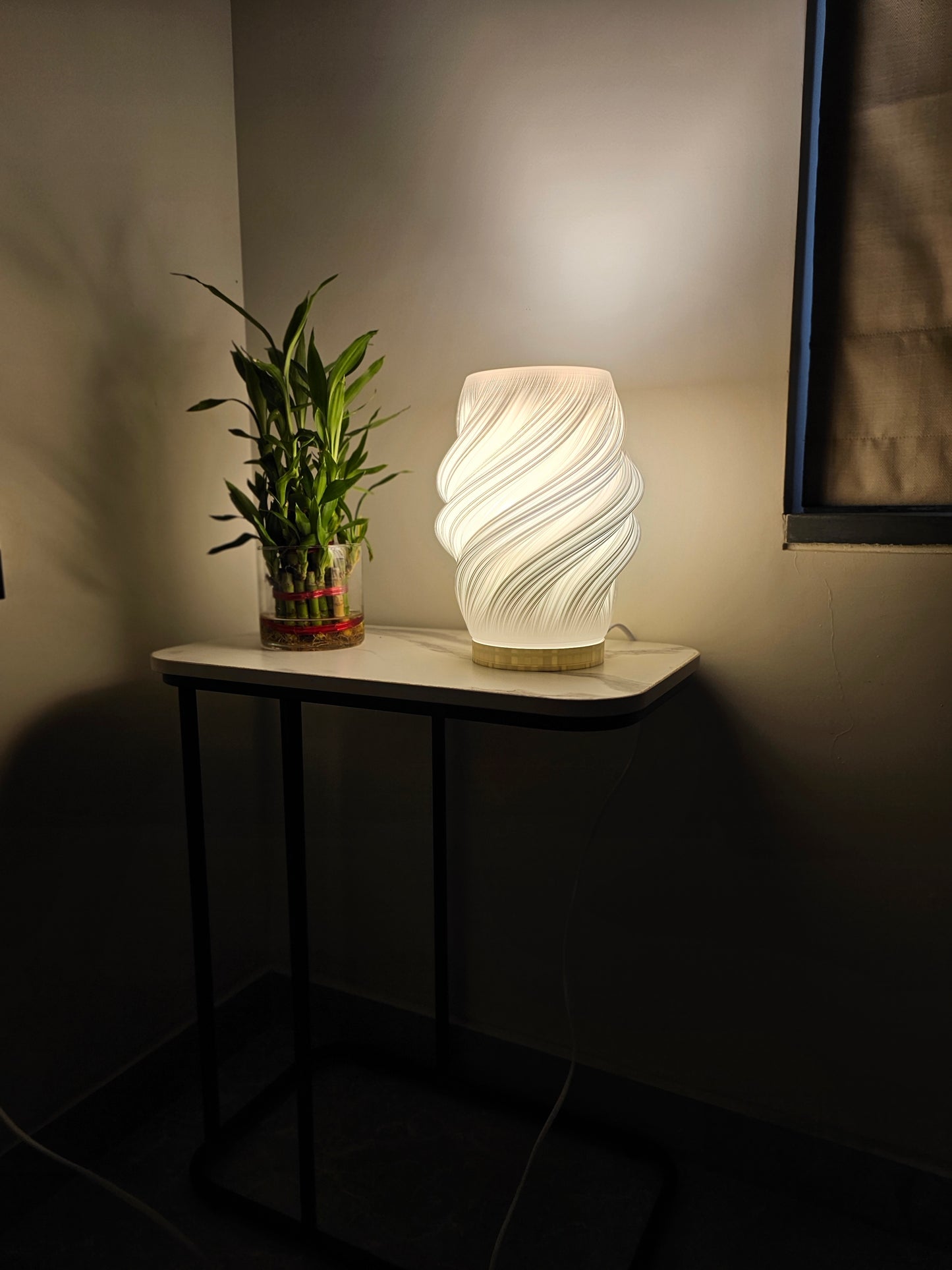 Wavy Lamp